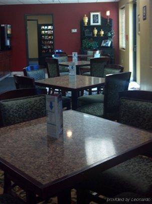 Chisholm Suite Hotel Duncan 外观 照片
