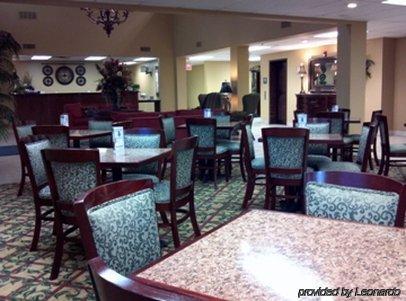 Chisholm Suite Hotel Duncan 外观 照片
